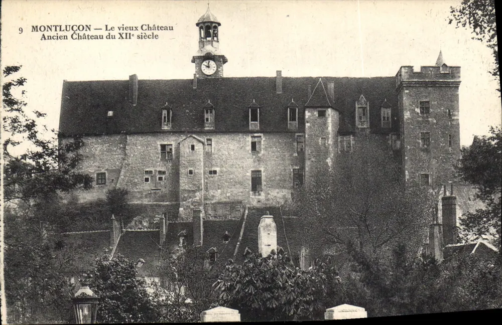 Montluçon — Das alte Schloss — Altes Schloss des 12. Jahrhunderts - Vorderseite
