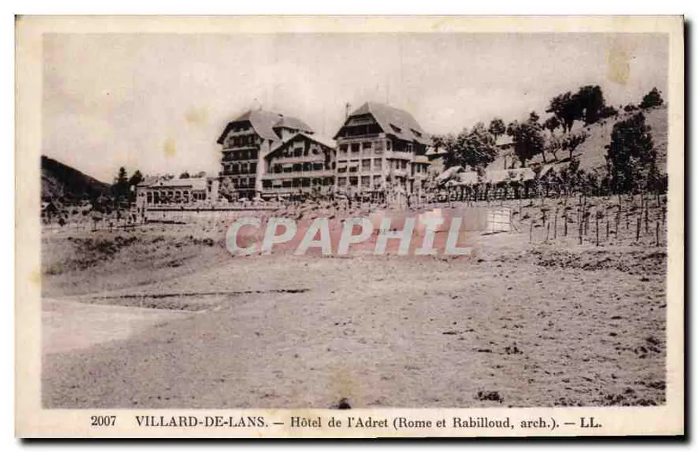 Villard-de-Lans — Hotel de l'Adret (Rome und Rabilloud, Architekten) — LL. - Vorderseite