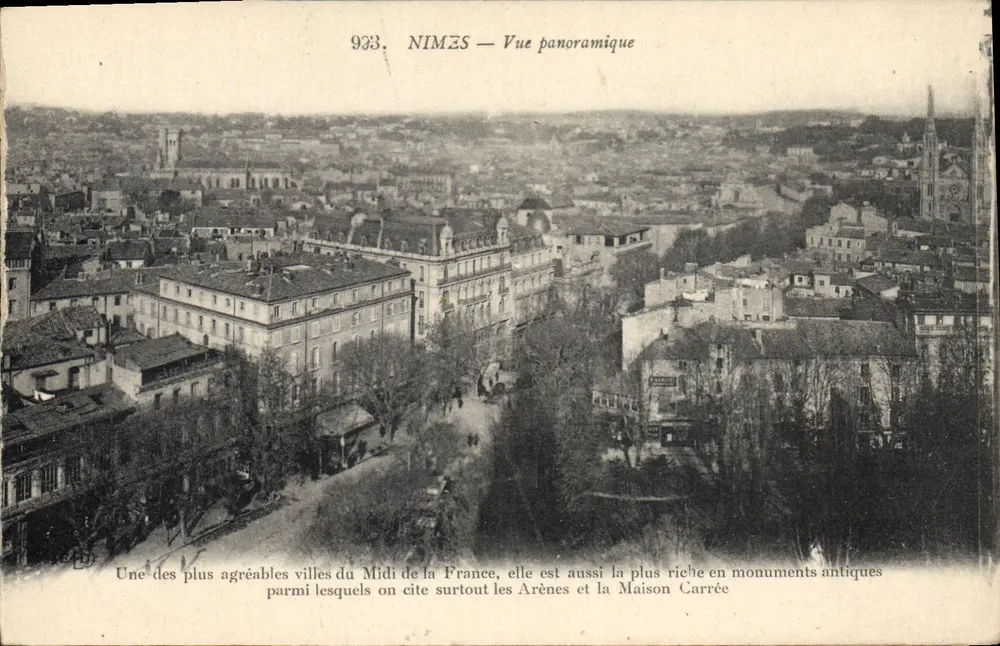Nîmes — Vista panorâmica — editor desconhecido, n° 933 - Frente