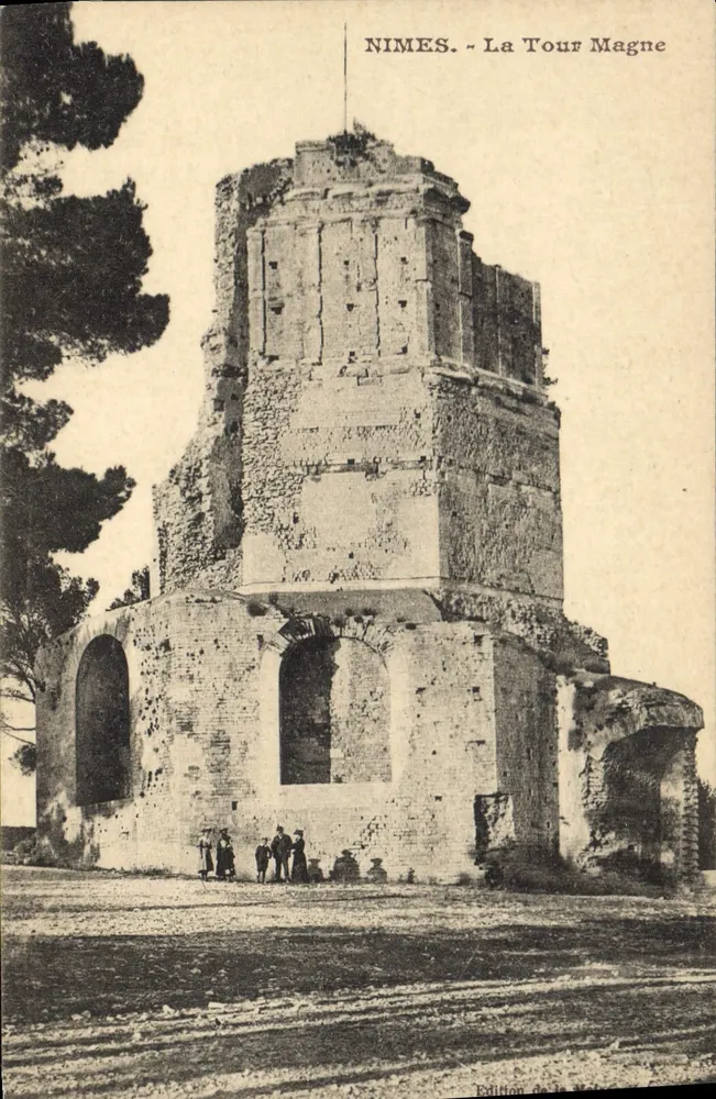 Nîmes - A Torre Magne — Édition de la Vérité - Frente