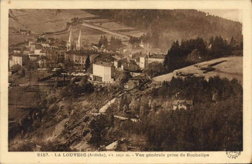 La Louvesc (Ardèche), H. 1050 m. — Allgemeiner Blick von Rochelipe — Editions A. Le Puyic - Vorderseite