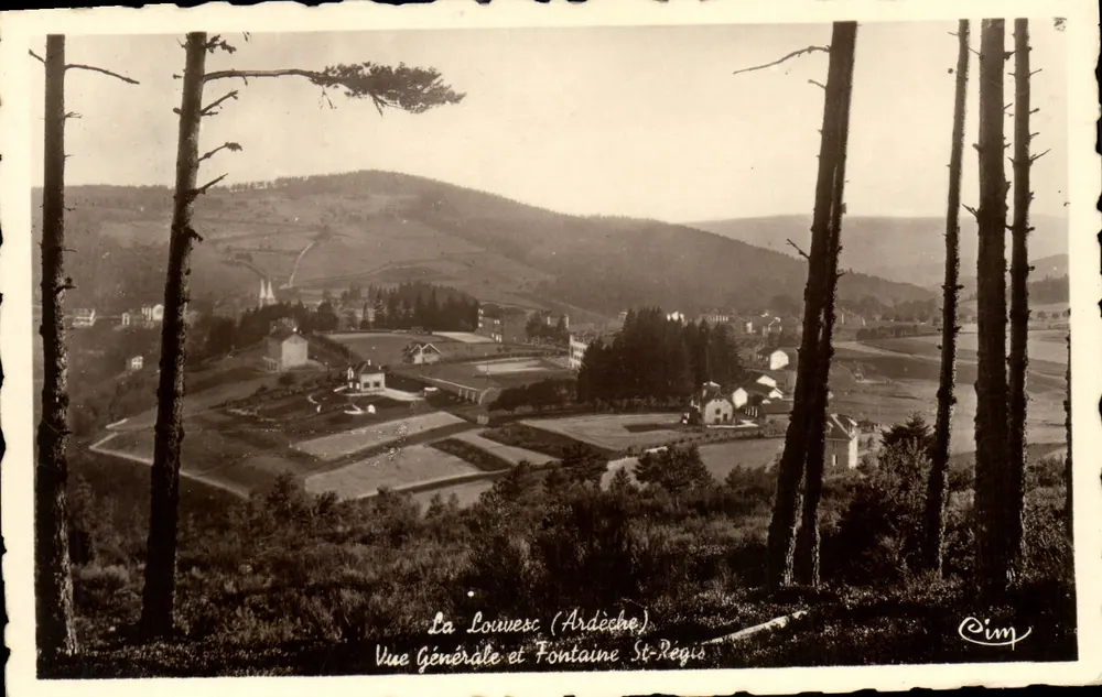 La Louivesc (Ardèche) — Allgemeiner Blick und Fontaine St-Régis — Cim - Vorderseite