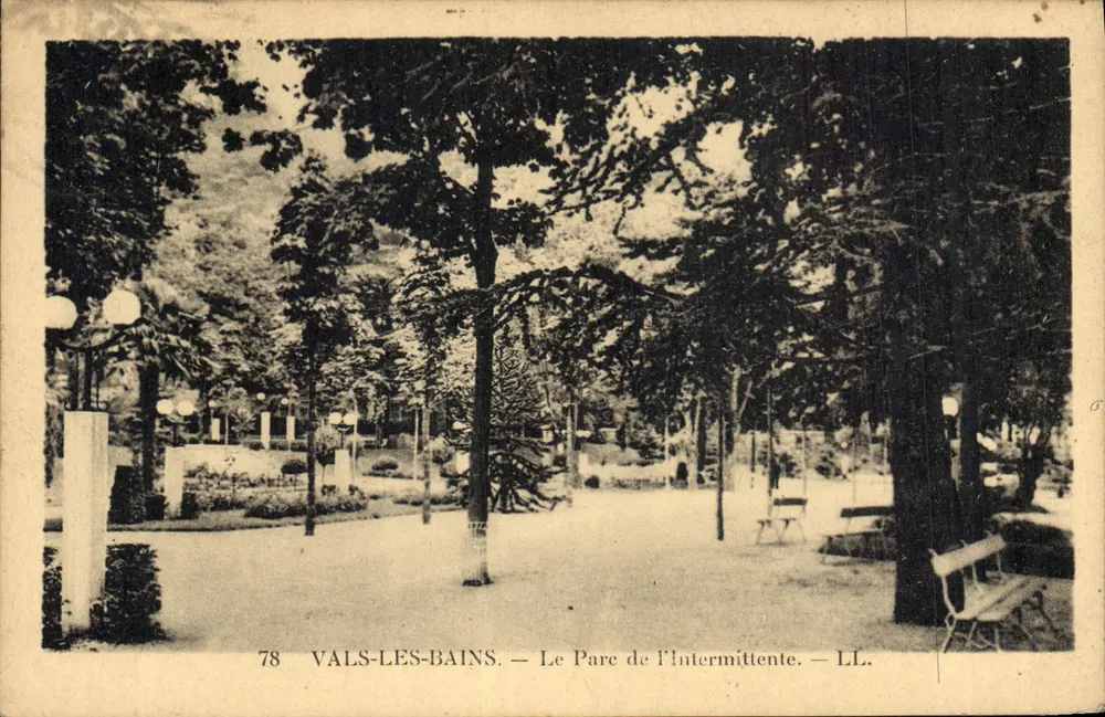 Vals-les-Bains — O Parque da Intermittente — LL. - Frente