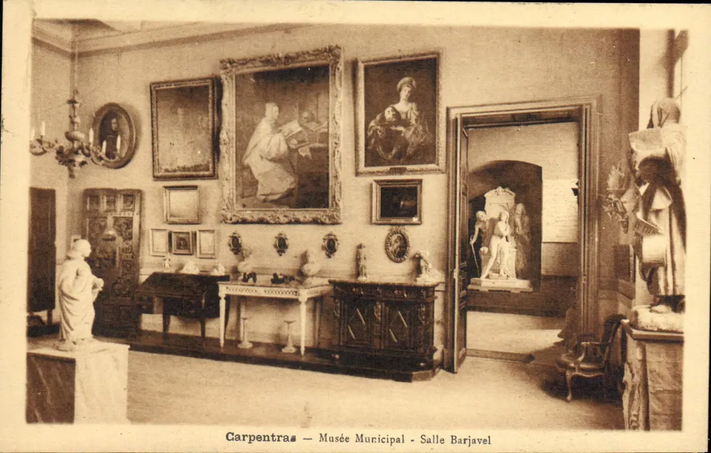 Carpentras — Städtisches Museum — Saal Barjavel - Vorderseite