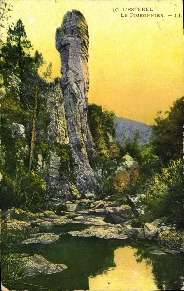 Le Pigeonnier — L’Estérel — LL - Frente