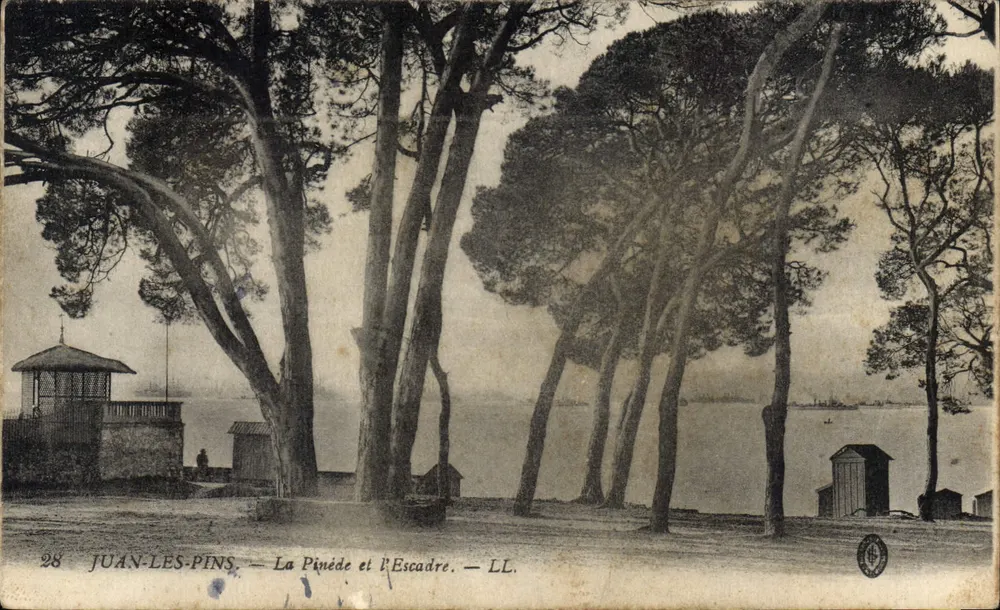 Juan-les-Pins — La Pinede und die Escadre — LL. n°28 - Vorderseite