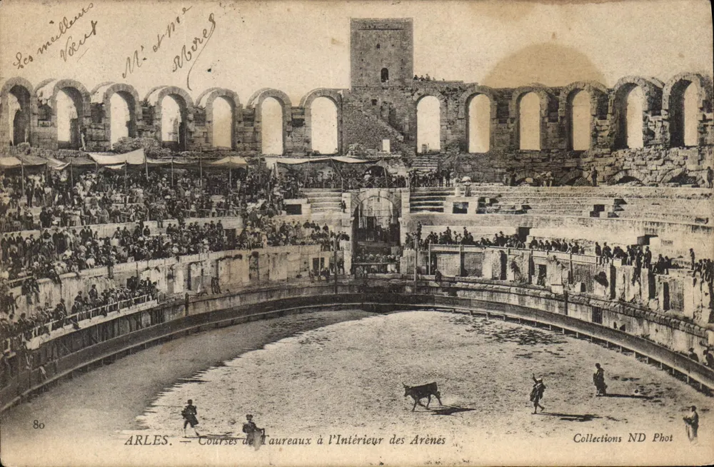 Arles — Stierkampf im Innenring der Arena — Collections ND Phot - Vorderseite