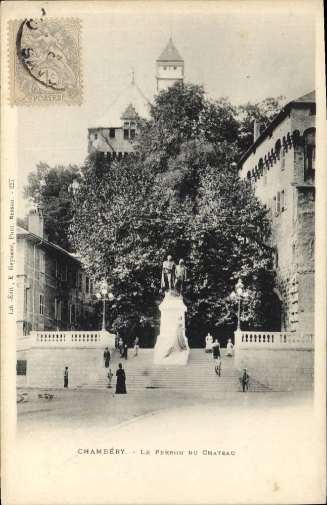 Chambéry - O Pátio do Castelo — Editor E. Reynaud, Fot. Besson, n° 227 - Frente