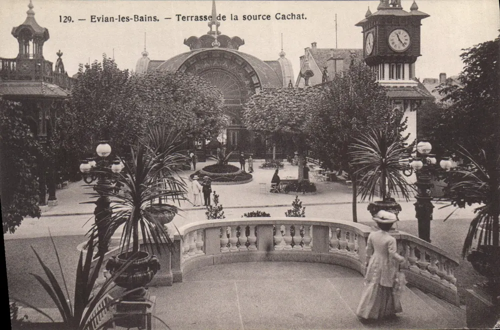 Evian-les-Bains — Terrasse da fonte Cachat — E. Haissly, Livraria, Evian - Frente