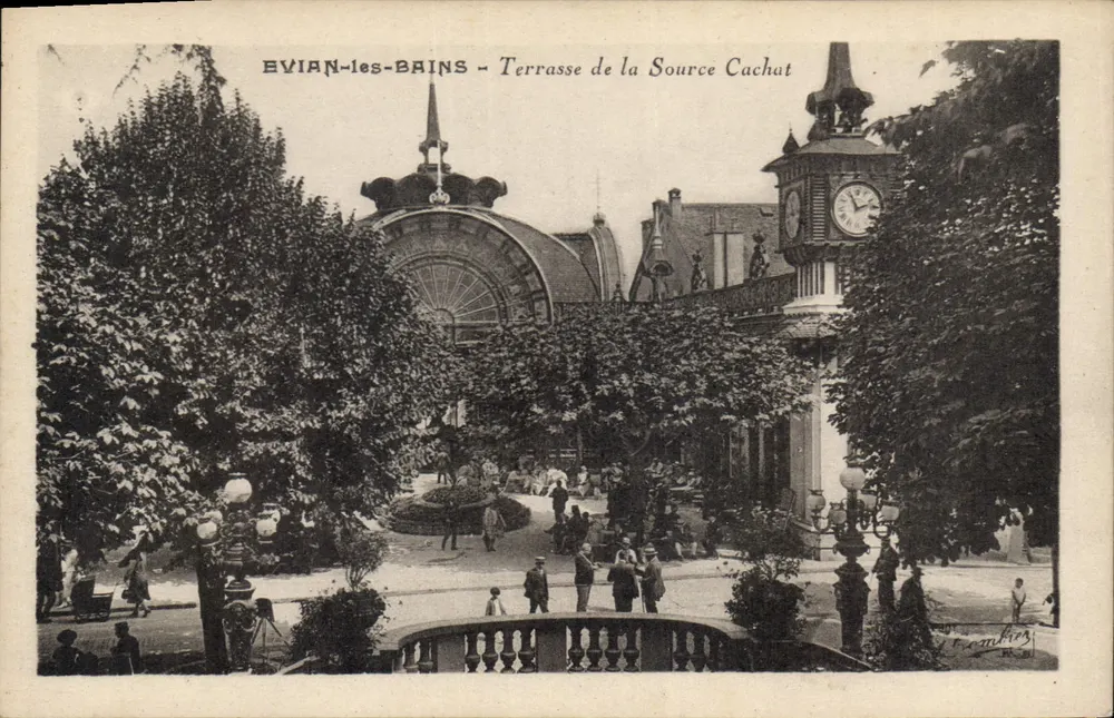 Evian-les-Bains - Terraço da Fonte Cachat — Editor J. Combier - Frente