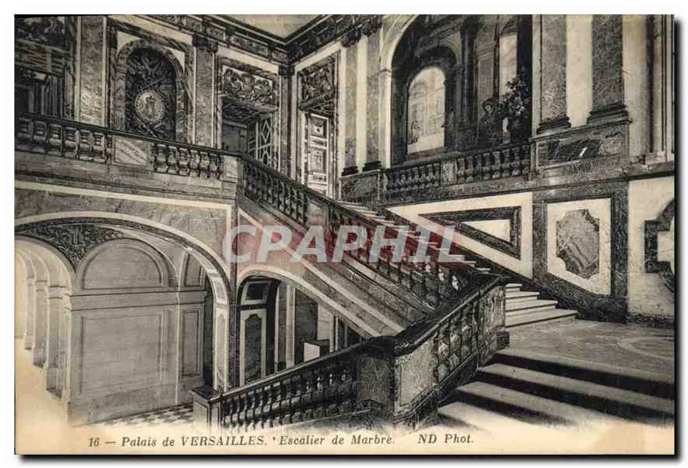 Palácio de VERSAILLES — Escada de Mármore — ND Fot. - Frente