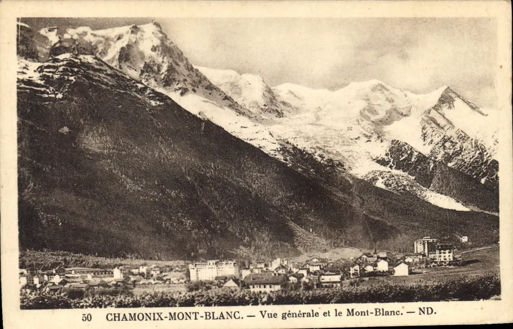 Chamonix-Mont-Blanc — Vue générale et le Mont-Blanc — ND. - Recto