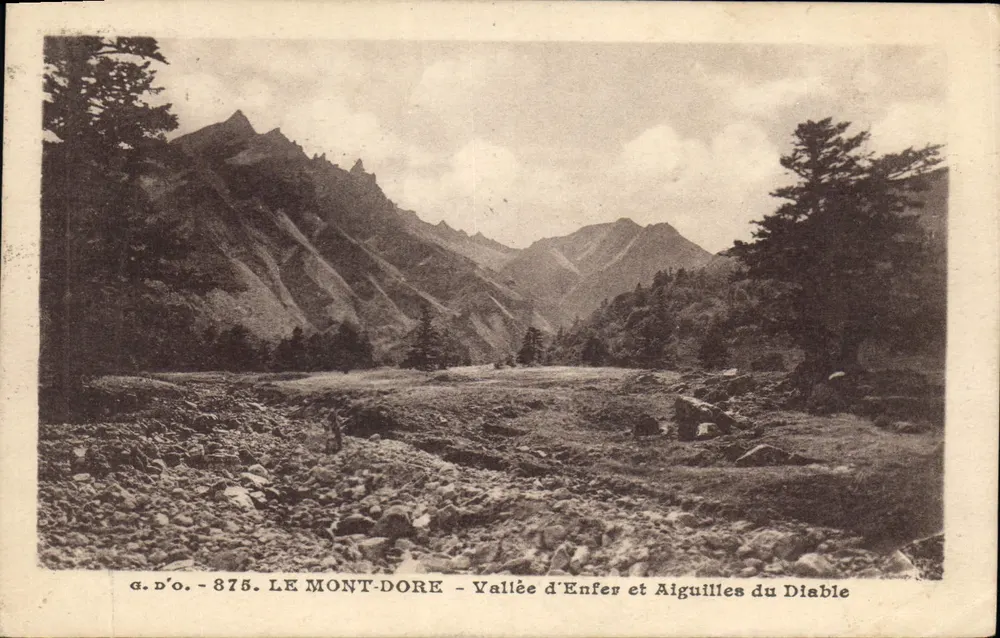 Mont-Dore — Tal der Hölle und Teufelszähne — g.d.o. — 875 - Vorderseite