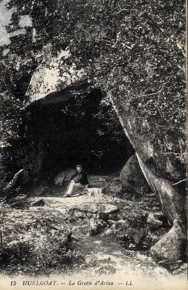 Huelgoat — A Gruta de Artus — LL - Frente
