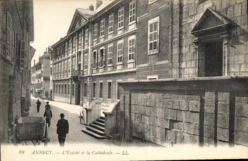 Annecy — O Bispo e a Catedral — LL. n° 89 - Frente