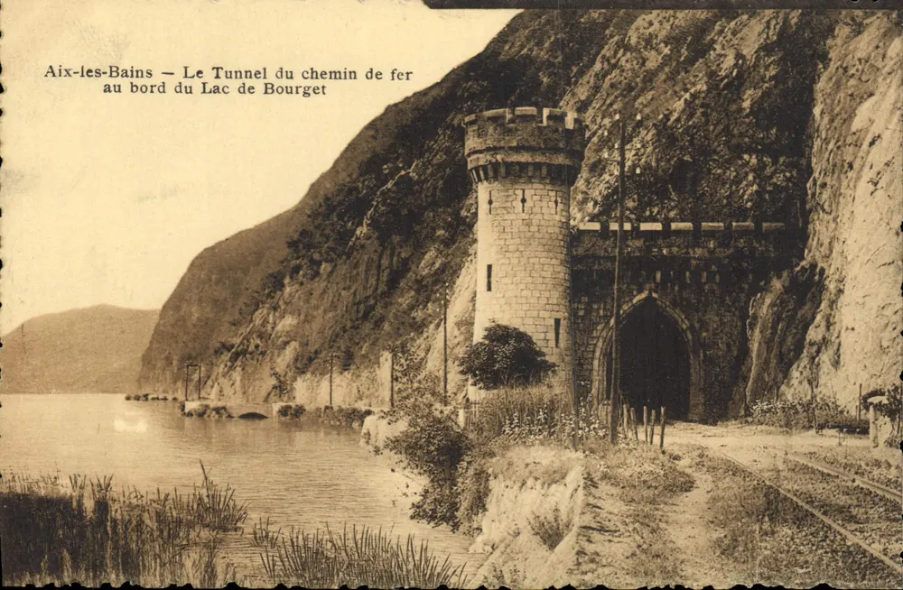 Aix-les-Bains — Der Tunnel der Eisenbahn am Lac de Bourget - Vorderseite