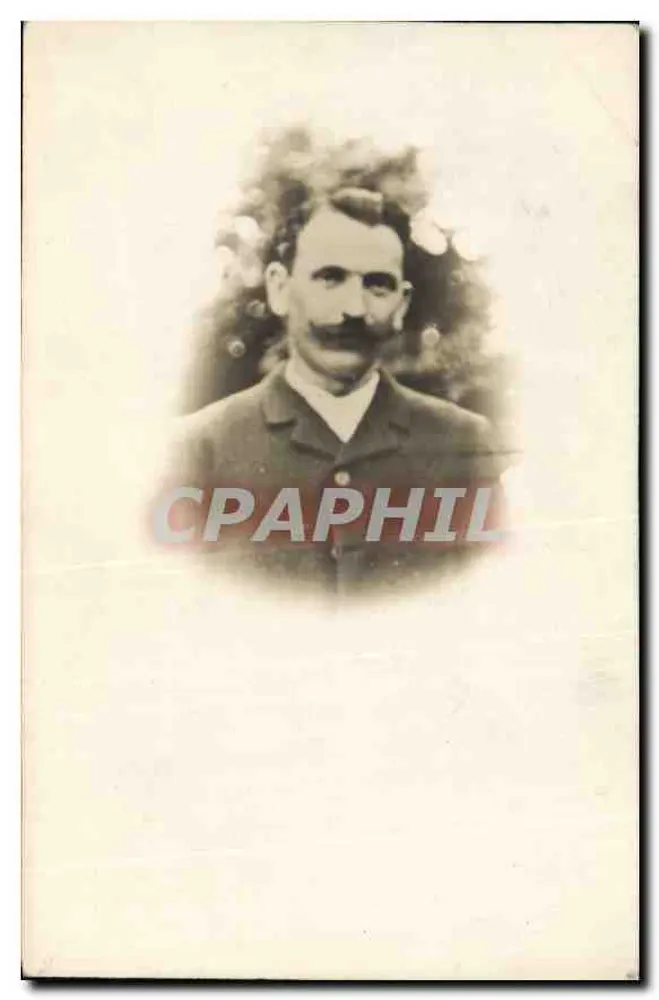 Retrato de um homem com bigode — editor R. Guillienhot, Breezing e Cie, Paris - Frente