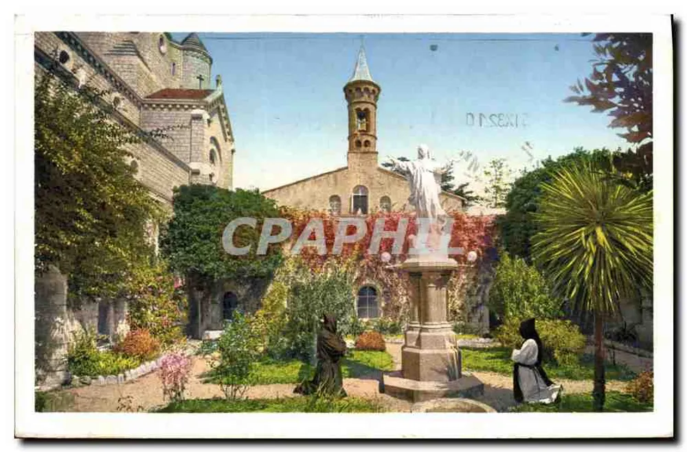 Garten der Jungfrau in der Mitte des alten Klostergangs — Ile Saint-Honorat — n° 01798 - Vorderseite