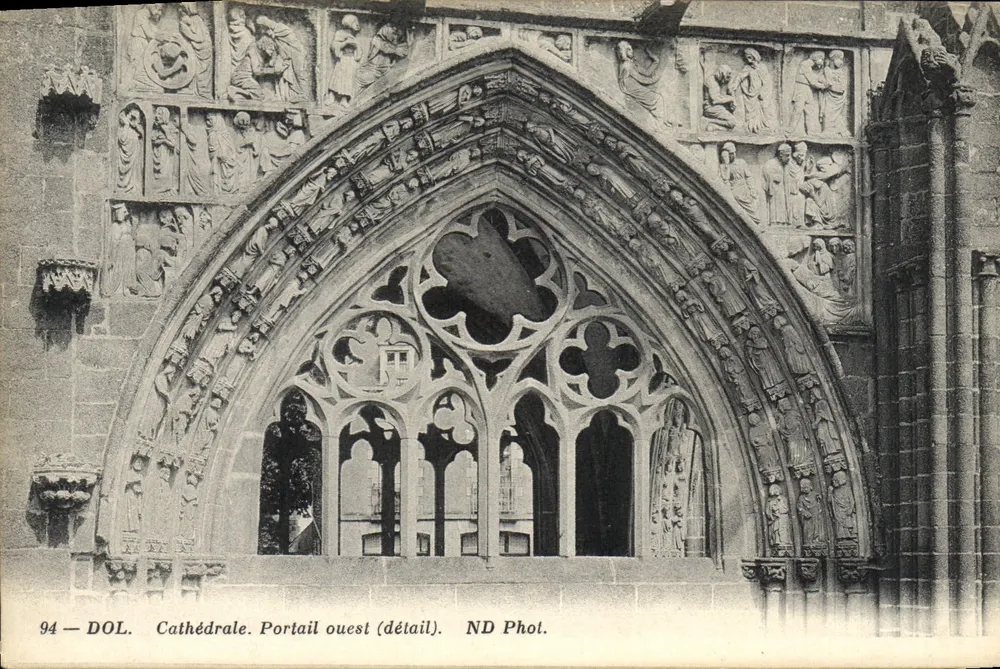 Dol, Kathedrale — Westportal (detail) — ND Phot. - Vorderseite