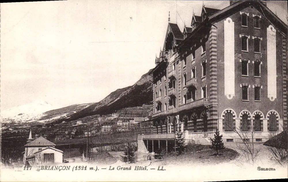 Briançon (1321 m.) — O Grand Hôtel — LL. — Selecta - Frente