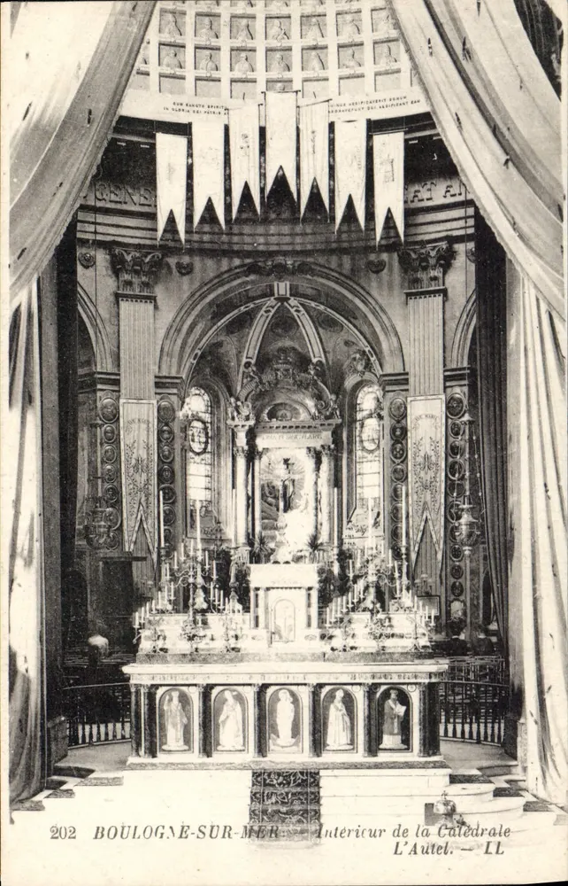 Boulogne-sur-Mer — Innenraum der Kathedrale — Der Altar — n°202 - Vorderseite