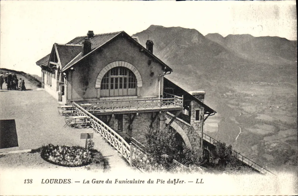 Lourdes — Die Station des Funiculars des Pic du Jer — LL - Vorderseite