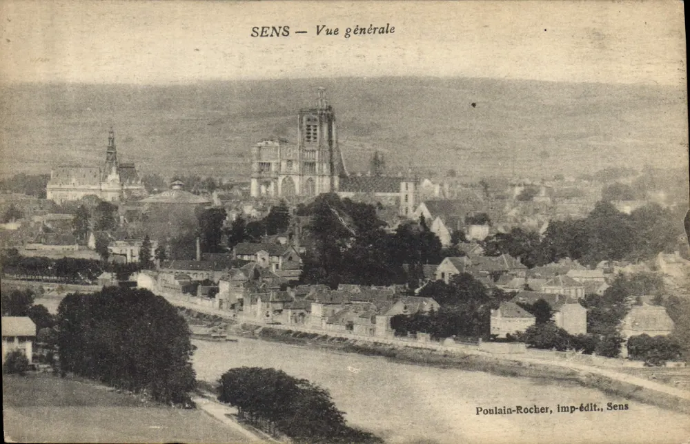 SENS — Vista geral — Poulain-Rocher, imp.-edit., SENS - Frente
