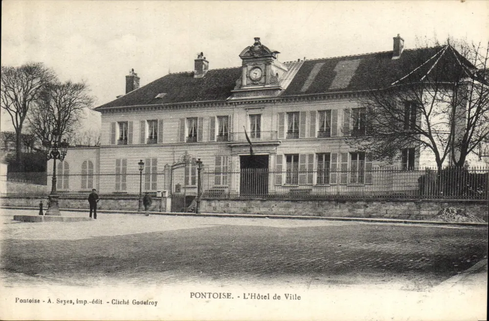 Pontoise - Il Municipio — A. Seyes, editore - Cliché Godelfroy - Recto