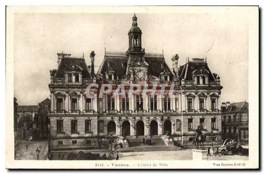 Vannes — O Hotel de Ville — Visa Rennes - Frente