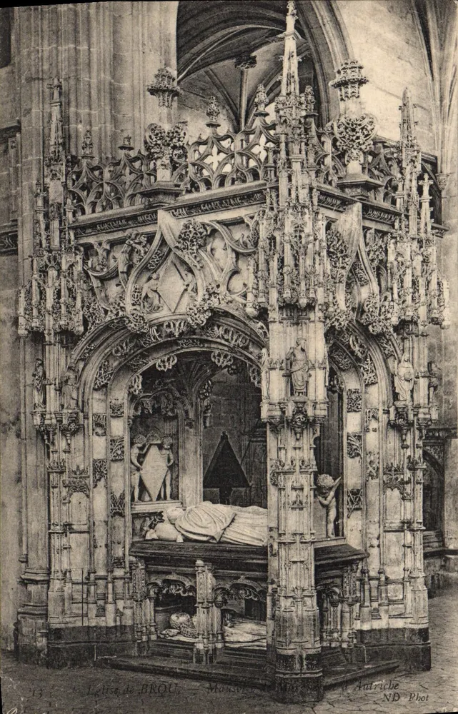 A igreja de Brou — Mausoléu da família de Brou — ND Phot - Frente