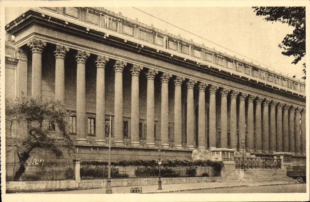 Lyon - Das Palast der Gerechtigkeit — Rue de Bretagne — Art Edition YVON, Paris - Vorderseite