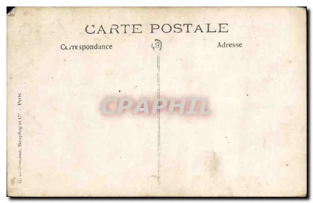 Jovem mulher com capa de pele — estúdio — R. Collinon, Bresloug e Cie, Paris - Verso