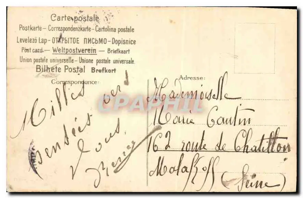 Menina com cabelos cacheados — em vestido vermelho e chapéu — editada por Girard - Verso