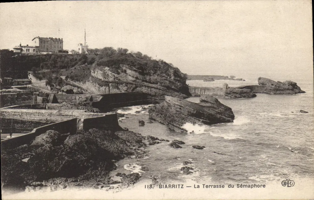Biarritz — A Terrasse do Sémaphore — Editor E. L. n° 113 - Frente