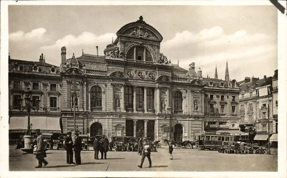 Angers - O Teatro Municipal — Edição Maurice Chretien, n°31 - Frente