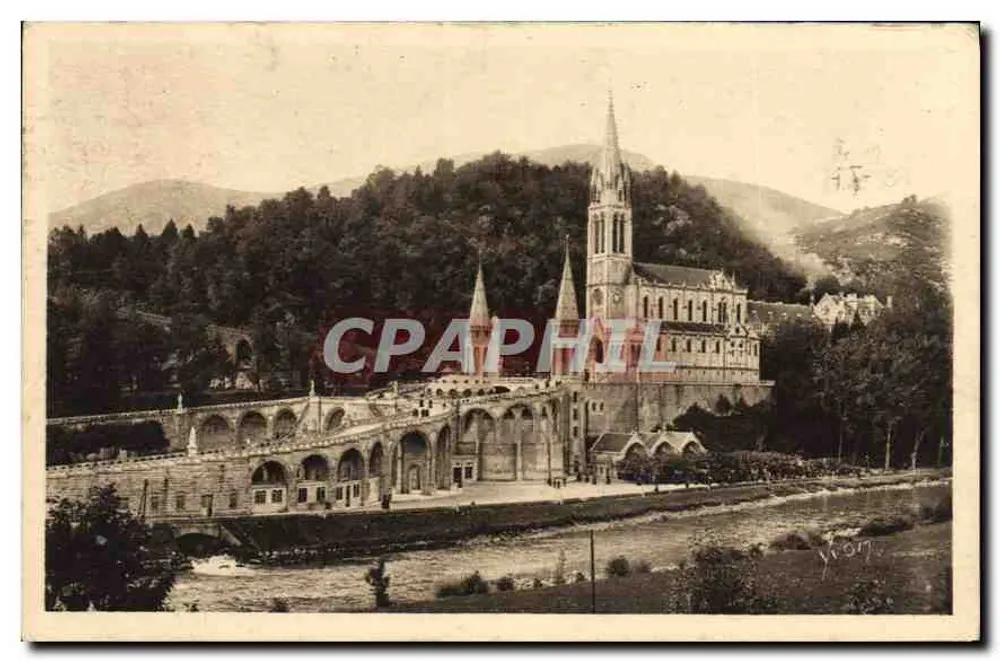Lourdes — Église et pont — Éditions d'Art Yvon, Paris - Recto