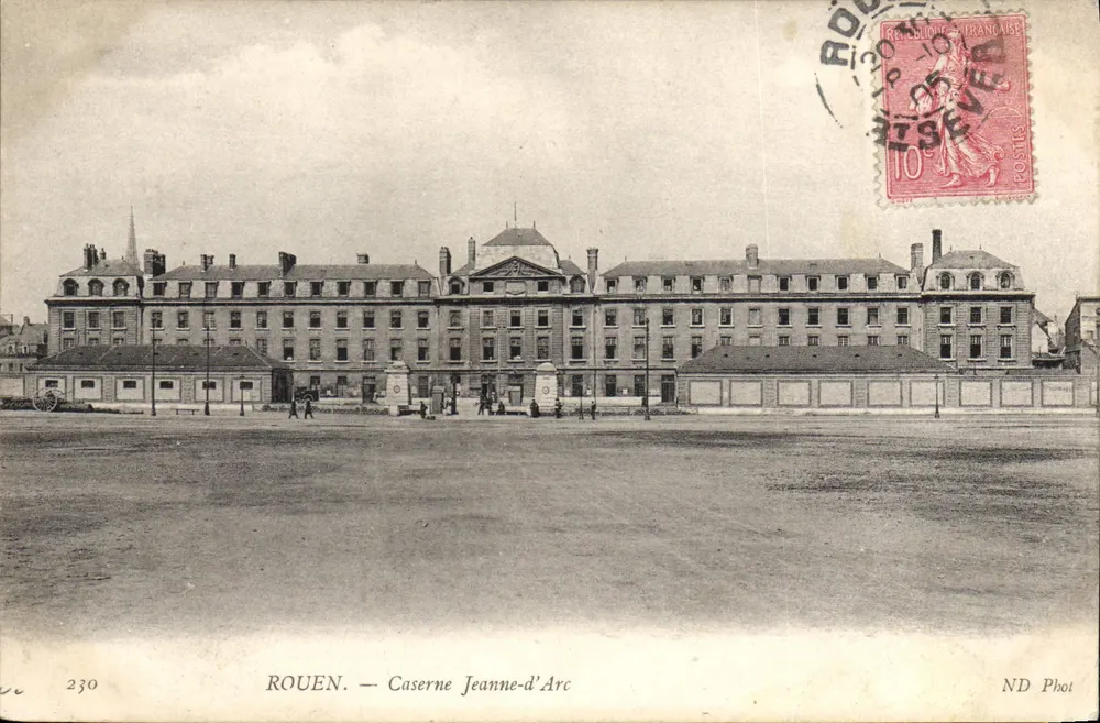 ROUEN. — Quartel Jeanne-d'Arc — ND Phot, n° 230 - Frente