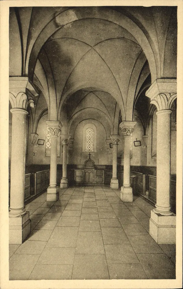 Kloster Ste Marie de la Pierre-qui-Vire — Die Hauptkrypta — Combier Mâcon - Vorderseite