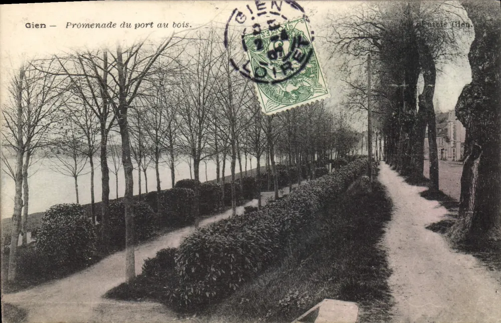 Gien — Promenade vom Hafen zum Wald — Pattie Gien - Vorderseite