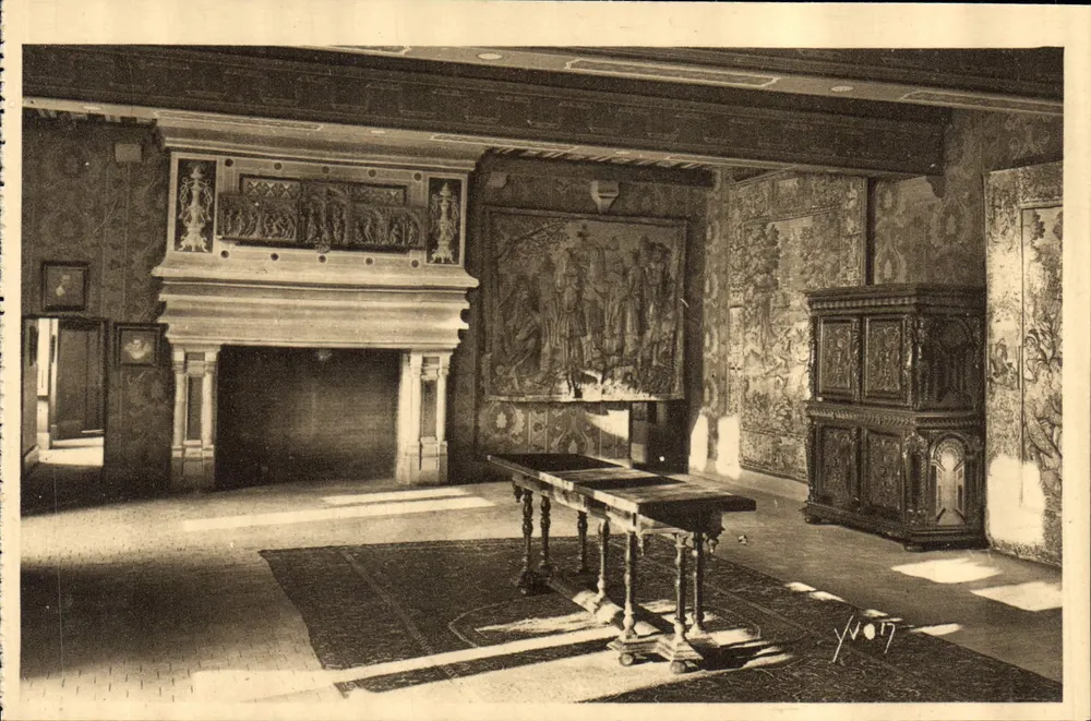 Château de Blois — Salle des Gardes — Édition YVON - Recto