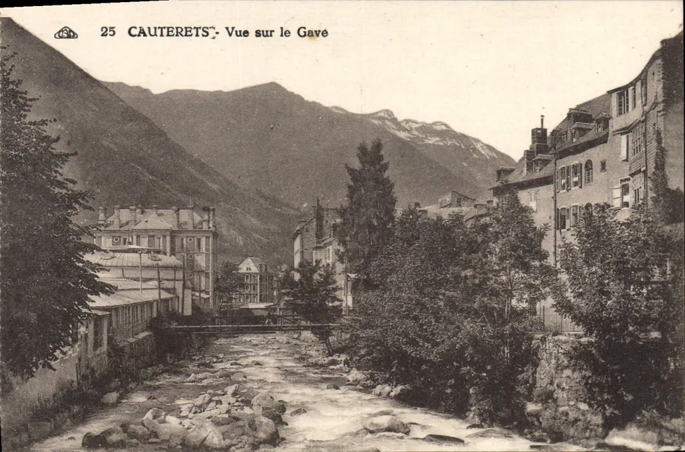Cauterets - Vista sobre o Gave - Frente