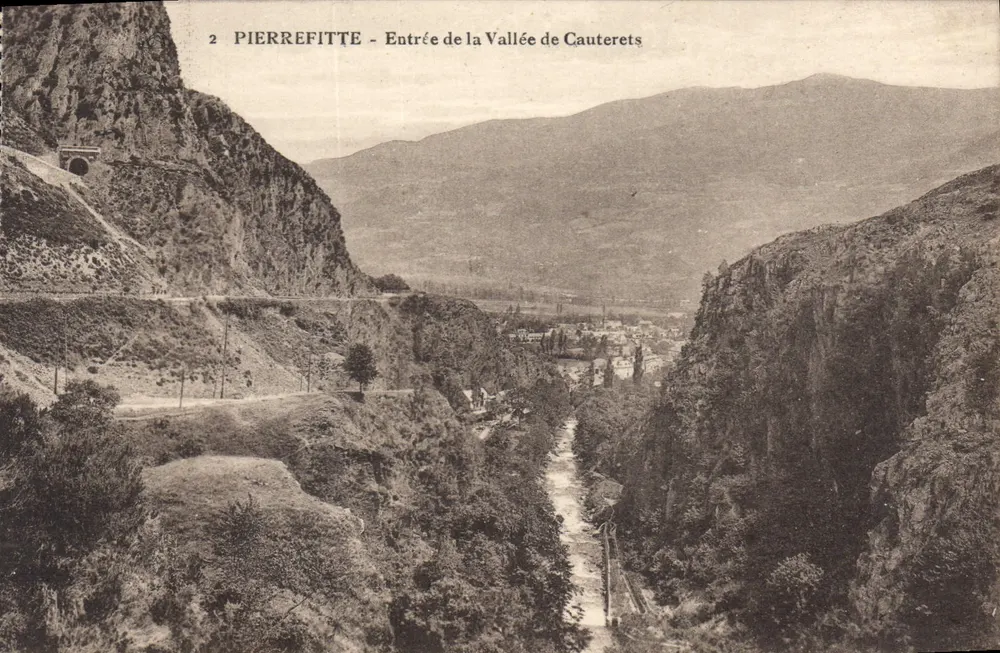 Pierrefitte - Entrada da Vale de Cauterets — editor Alme des Arts Fotógrafo, Strasbourg - Frente
