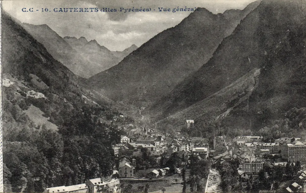 Cauterets (Altos-Pirineus) — Vista geral — C.C. n°10 - Frente