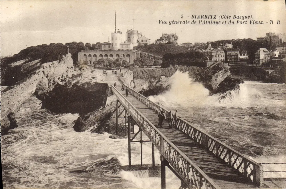 Biarritz (Côte Basque) — Allgemeiner Blick auf die Atalaye und den alten Hafen — B.R. - Vorderseite