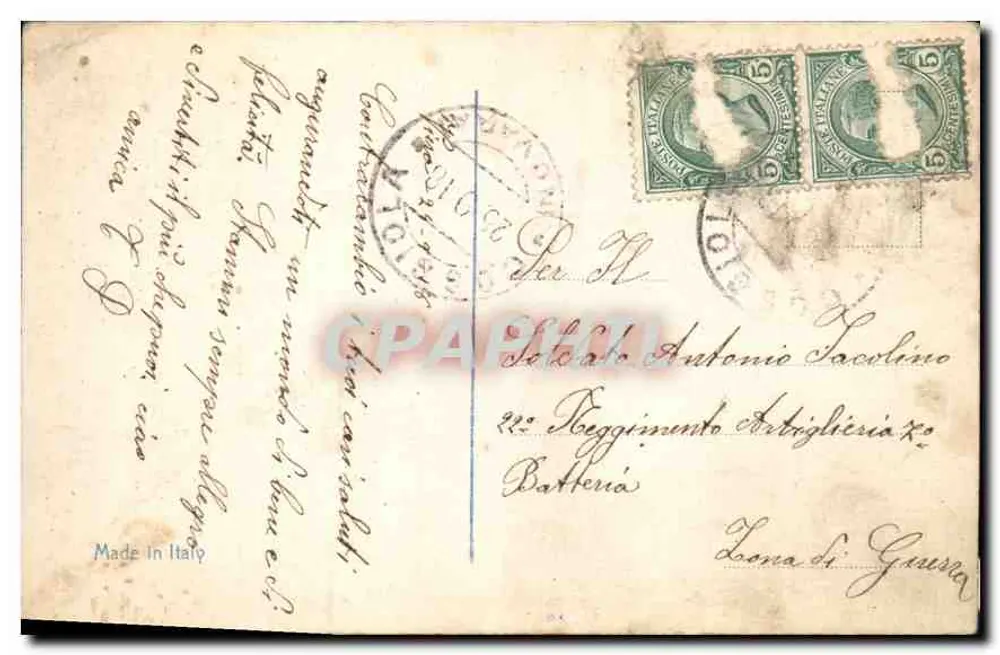Jovem mulher em vestido rosa segurando um buquê — Carta postal italiana — editor desconhecido - Verso