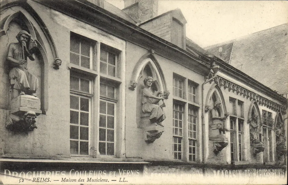 Reims — Casa dos Músicos — LL. — 52 - Frente