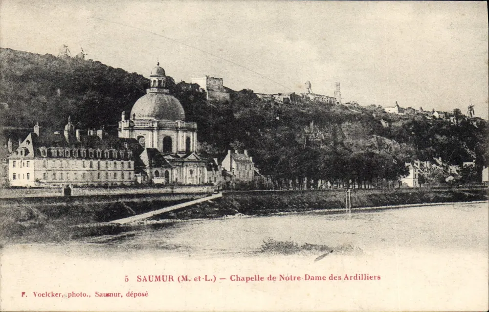 Saumur (M. et L.) — Kapelle Notre-Dame des Ardilliers — F. Voelcker, Foto, Saumur, abgegeben - Vorderseite