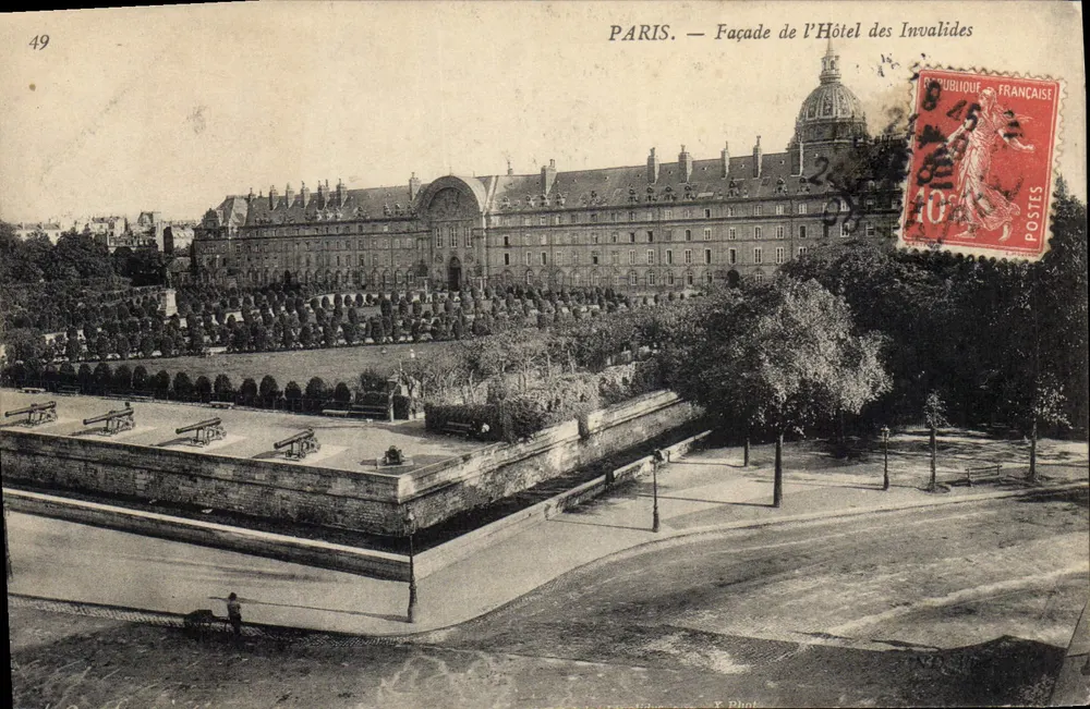 Paris — Fachada do Hotel dos Inválidos — X. Phot. - Frente