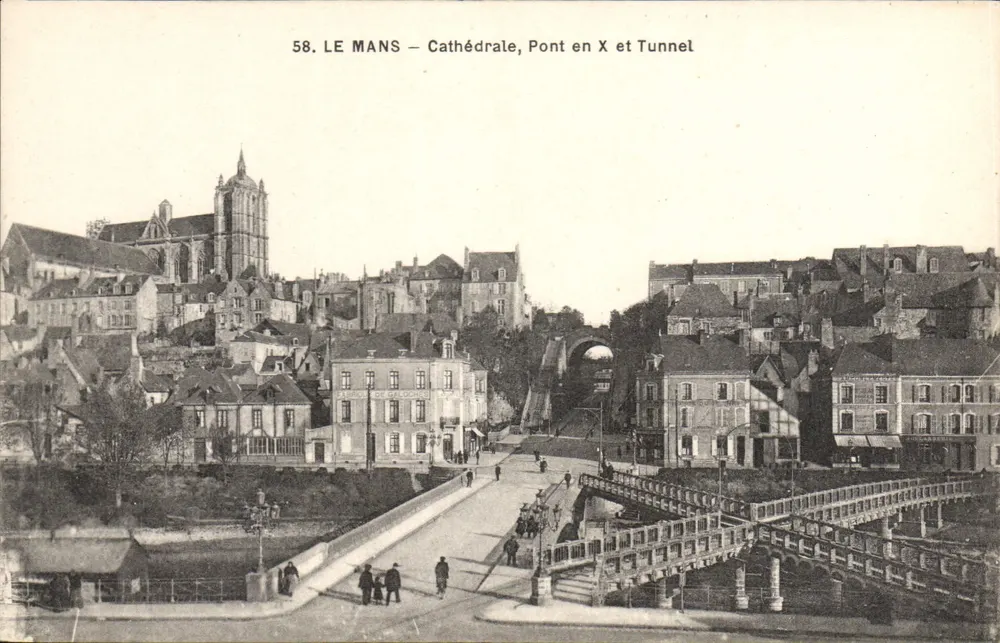 Le Mans — Kathedrale, Brücke im X und Tunnel - Vorderseite