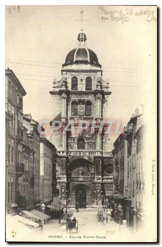 Bourg. - Kerk van Notre-Dame — D. Hovel, fot. Bourg - Voorkant